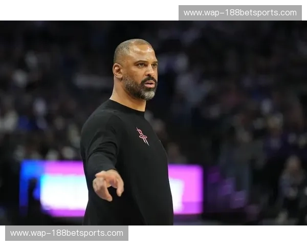 史诗对决，荣耀之夜：当奇才遇上火箭，一场跨越时空的篮球盛宴